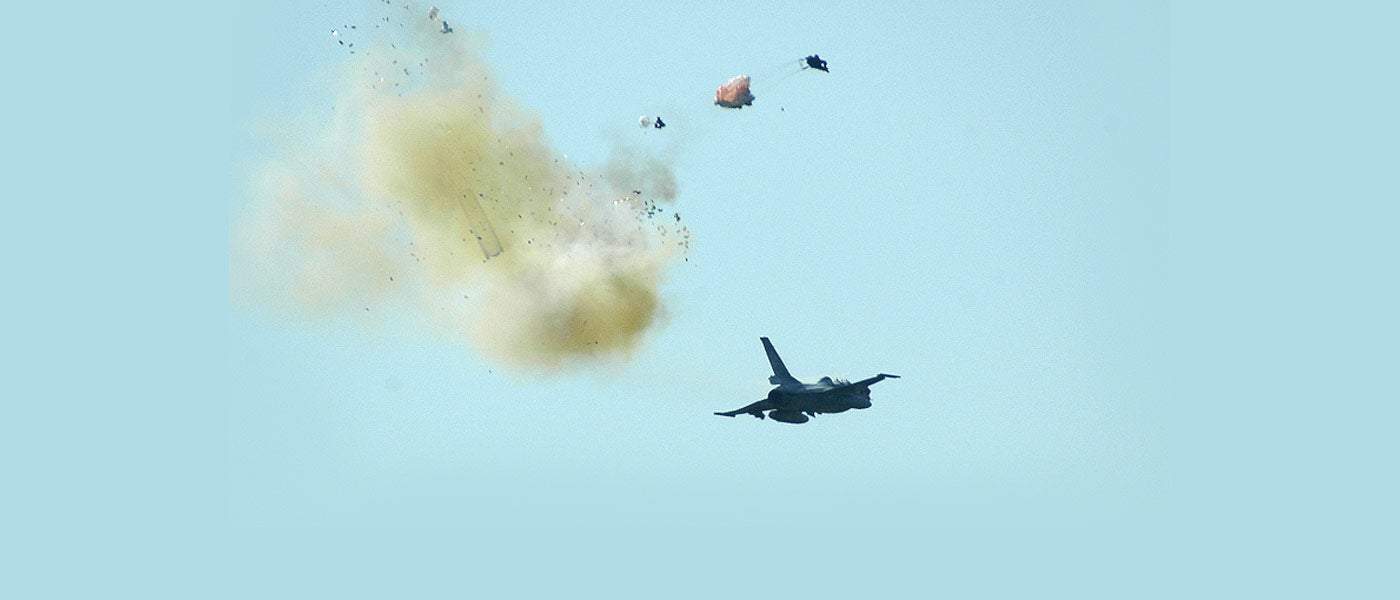 autopilot f-16 airforce fighter jet auto-gcas pilot