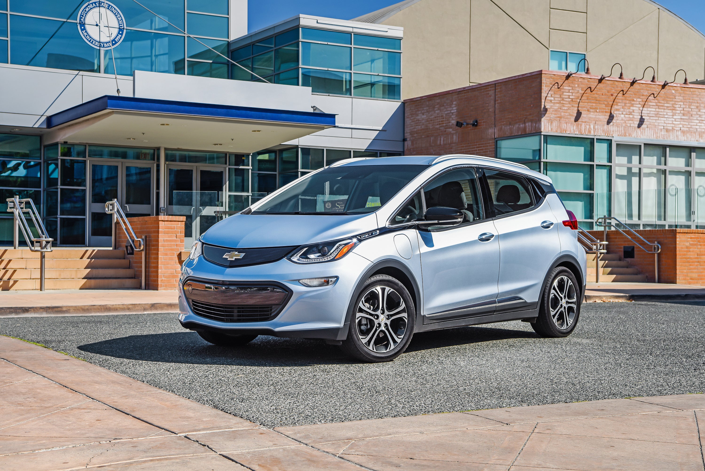 electric cars tesla chevy bolt elon musk gm