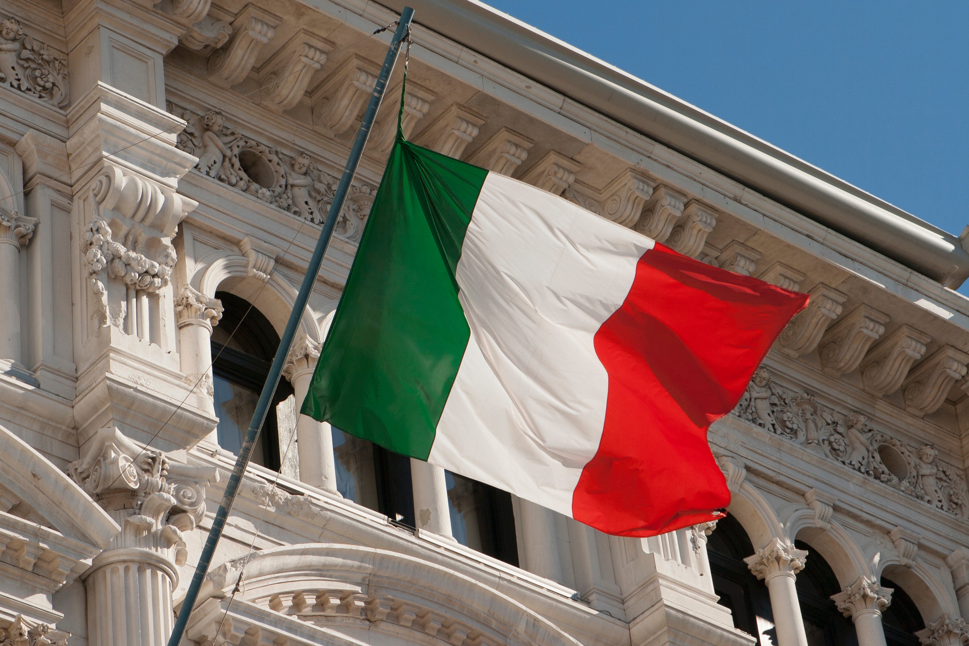 uber ride-hailing italy ban