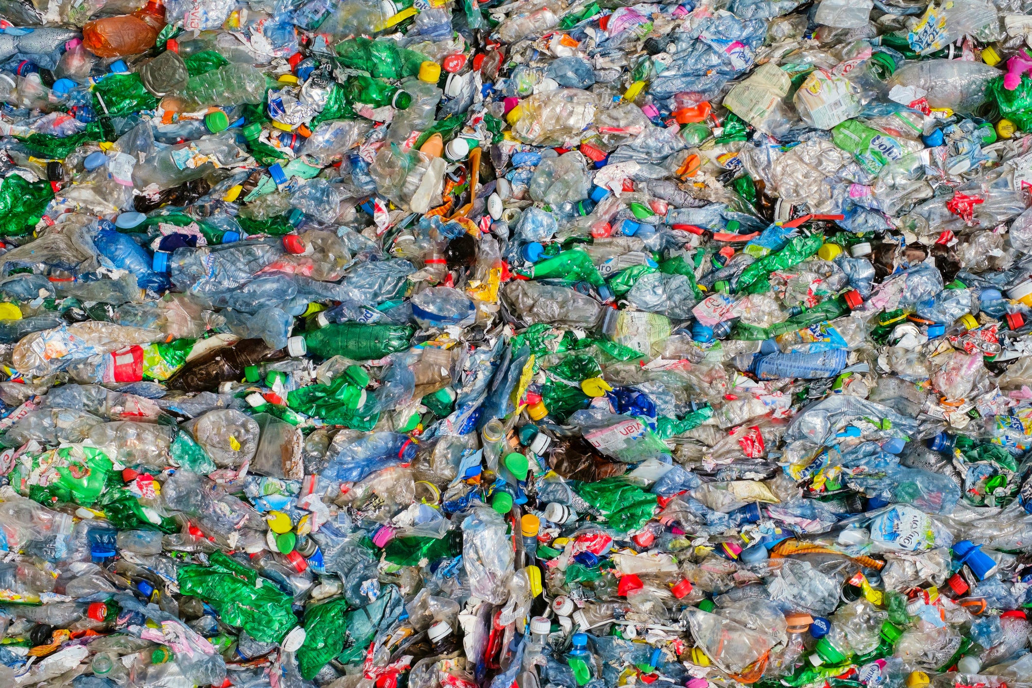 plastic roads plastic pollution macrebur