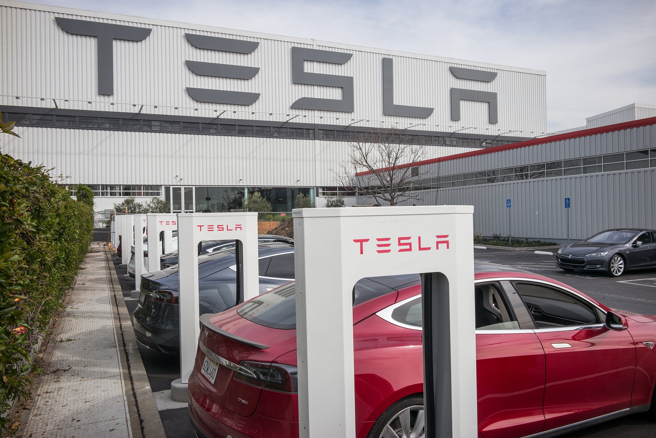 tesla gigafactory panasonic