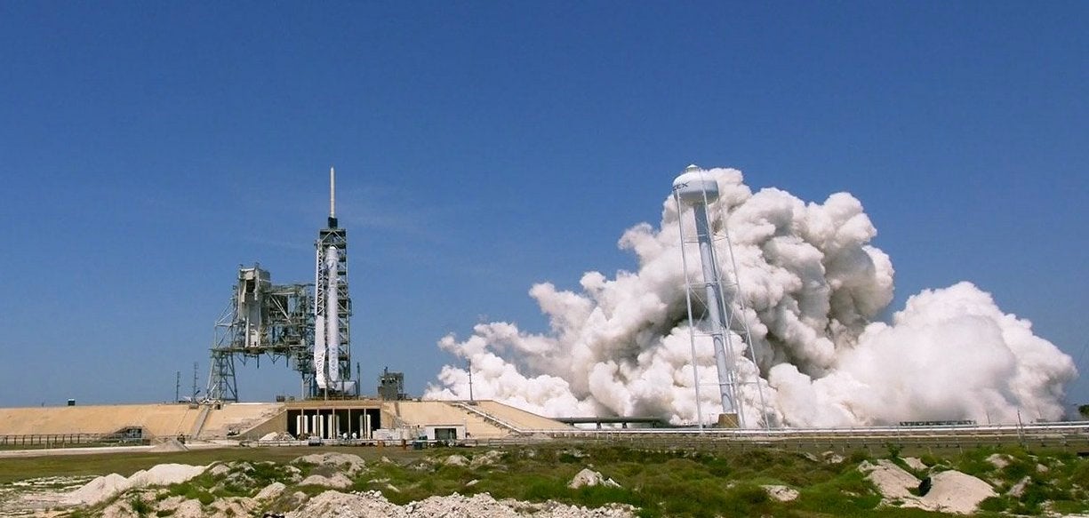 spacex elon musk dragon spacecraft