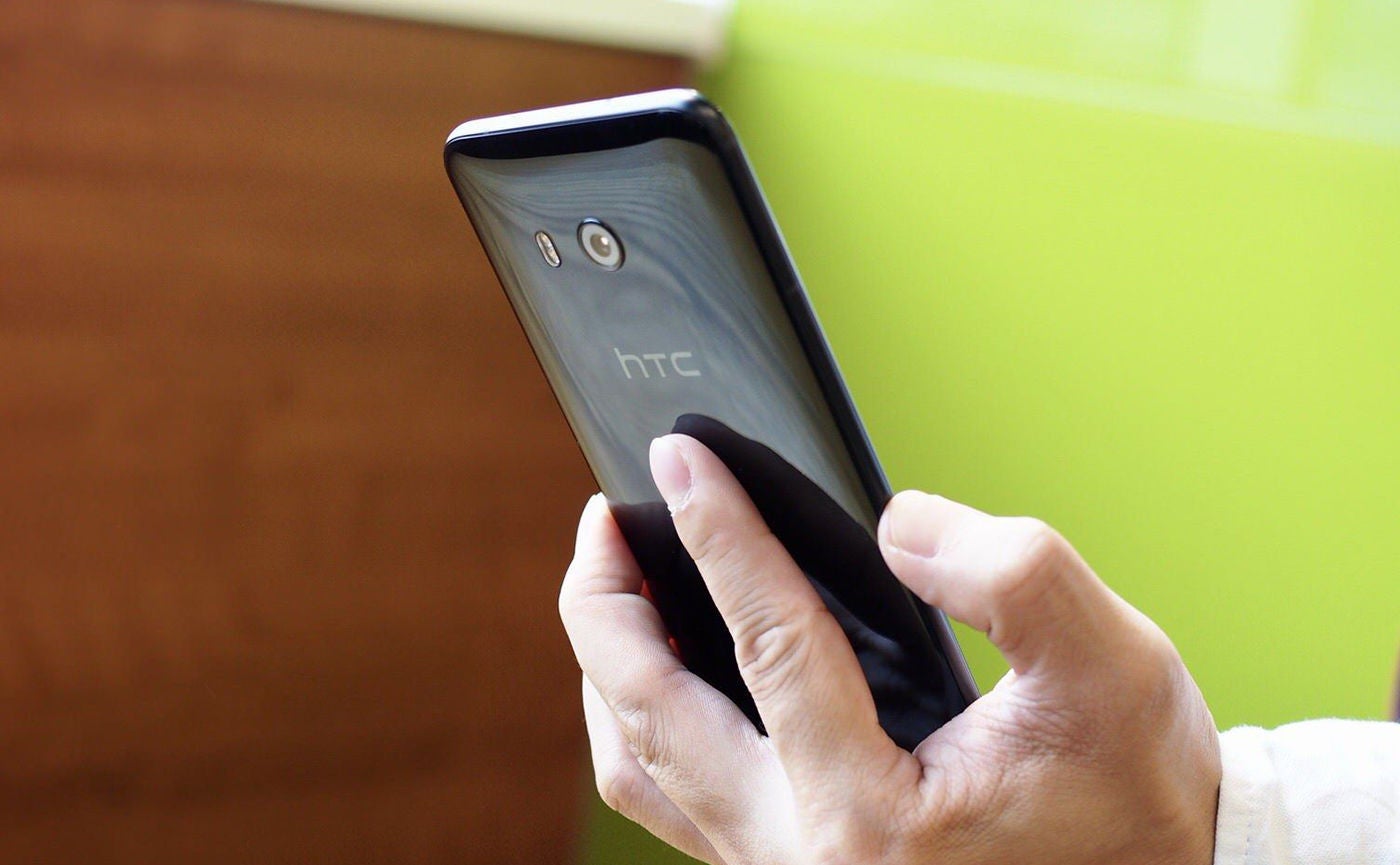 google htc pixel smartphones cooperation agreement