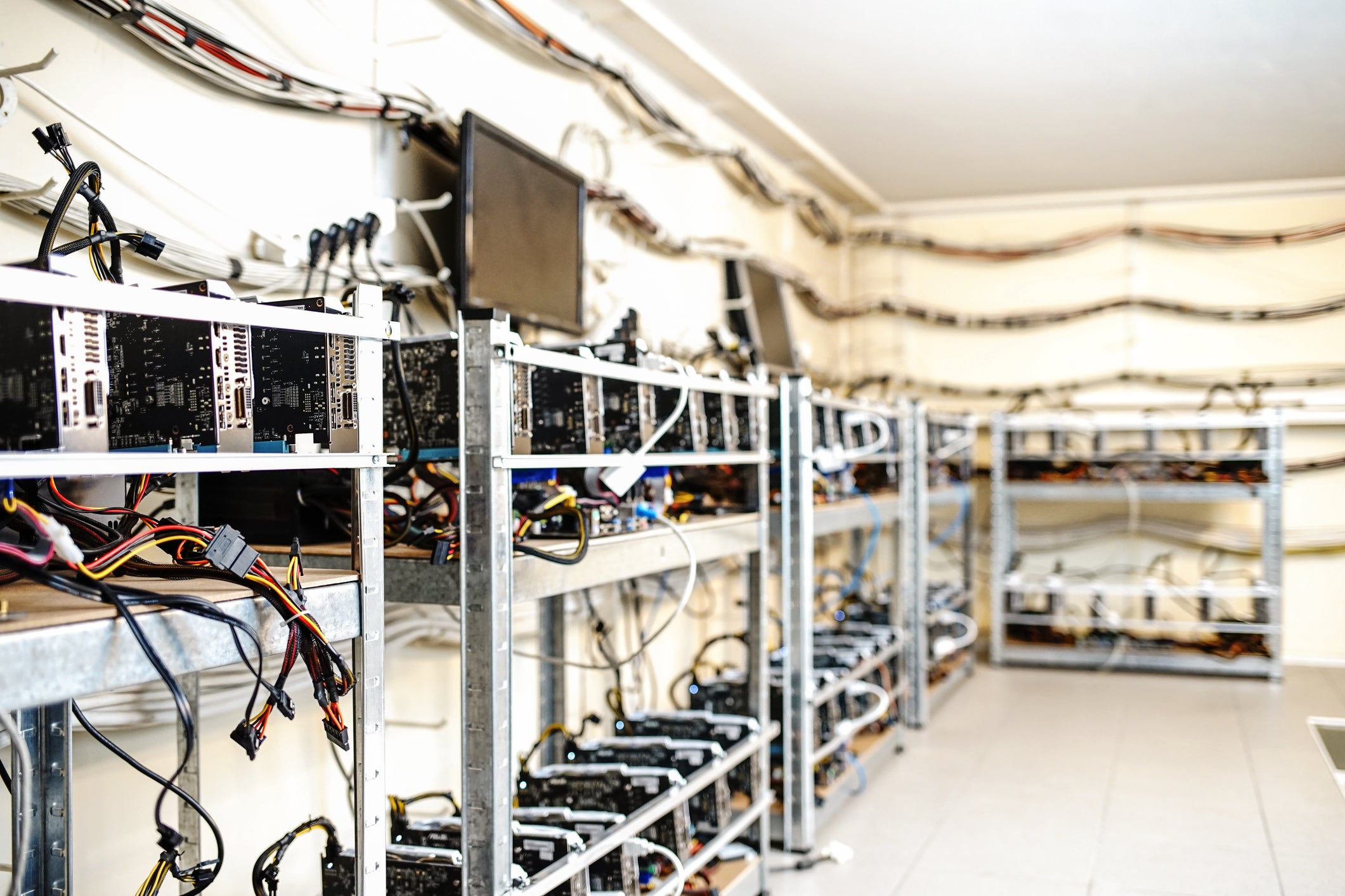 bitcoin cryptocurrency blockchain mining