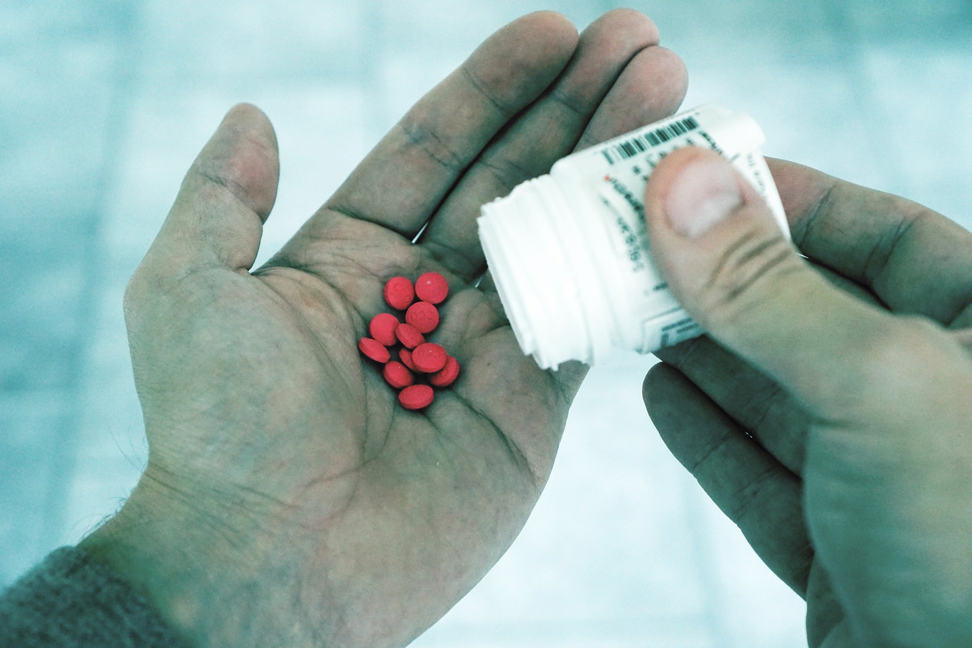 opioid crisis heroin painkiller receptor