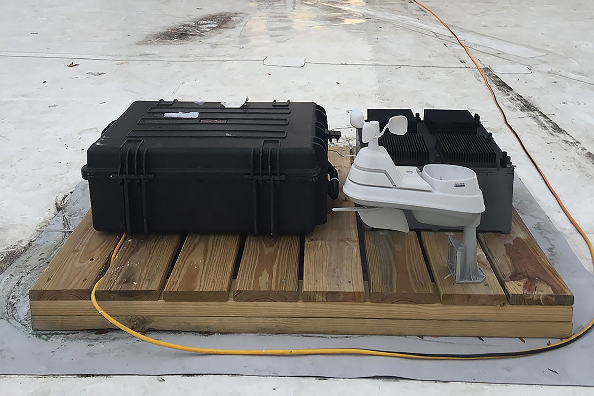 thermal resonator thermoelectric phase change materials