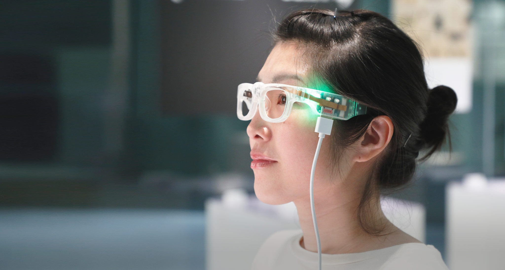 smart glasses visually impaired hearing aid