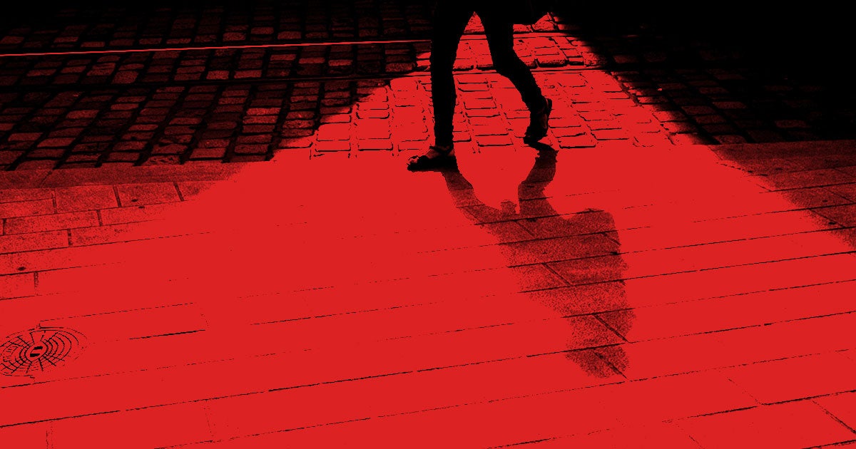 A new algorithm allows simple digital cameras to reconstruct objects out of their line of sight based on their shadows.