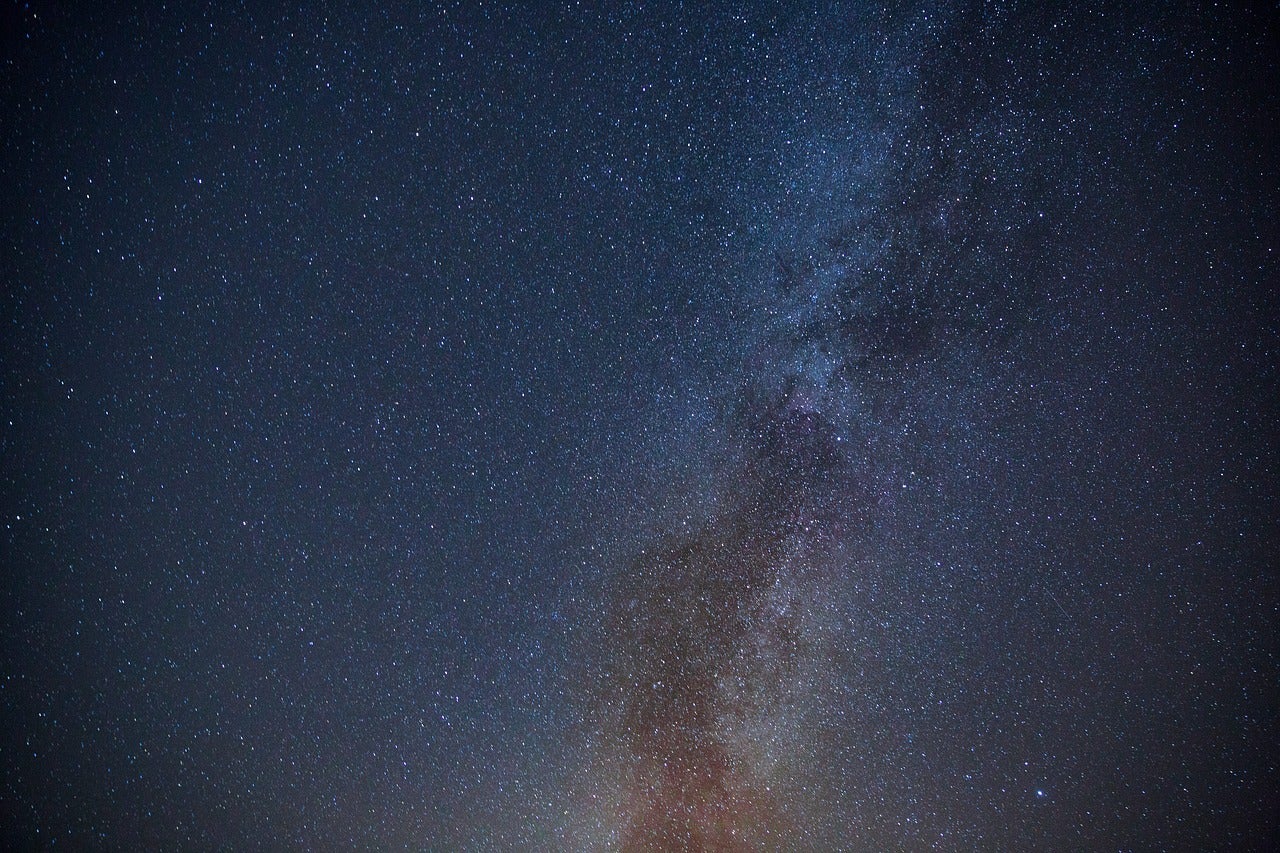 Tiny satelietes could help stabilize massive space telescopes.