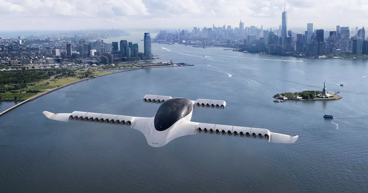 German startup Lilium has developed an air taxi capable of seating five people — and after two years of development, the craft finally took flight.