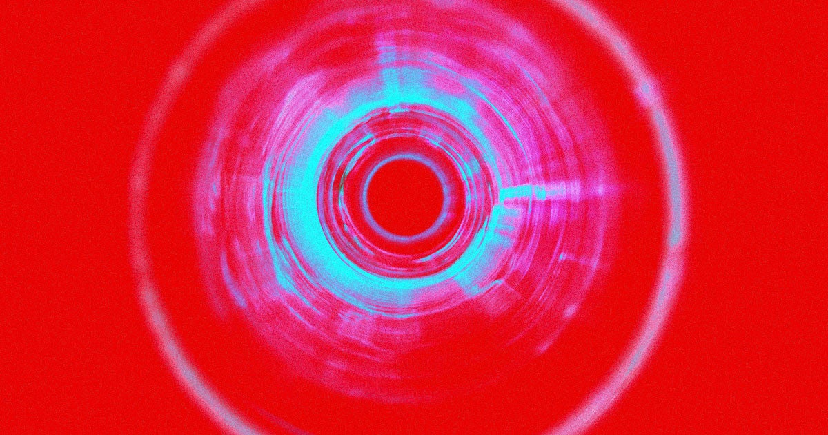 A team of scientists from the University of California San Diego created a robotic contact lens that can zoom in and out when you blink.