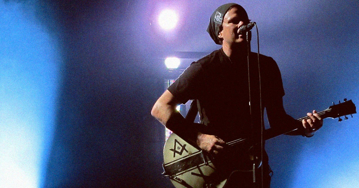 An alien and UFO research group founded by former Blink-182 member Tom DeLonge has signed an agreement with the U.S. Army.