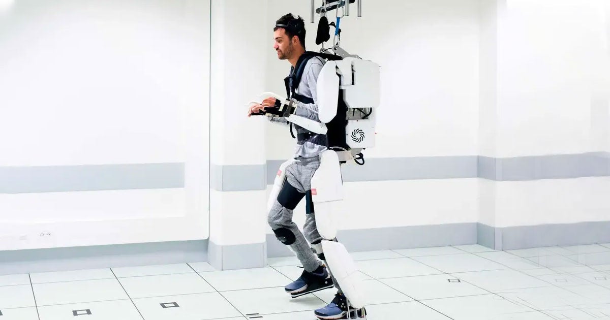 A French man was able to regain control over all four of his paralyzed limbs again thanks to a mind-controlled exoskeleton suit, the BBC reports.