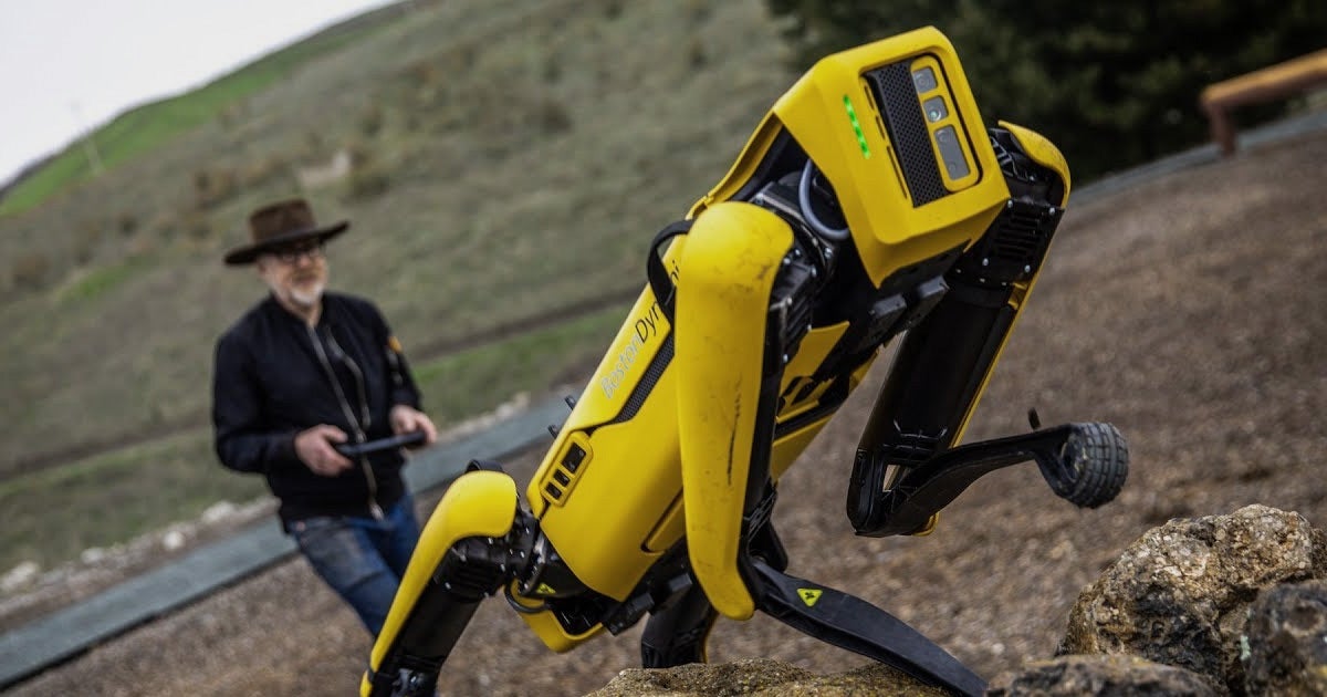 Former "MythBusters" co-host Adam Savage got his hands on Boston Dynamics' robot dog Spot for his "Tested" YouTube series.
