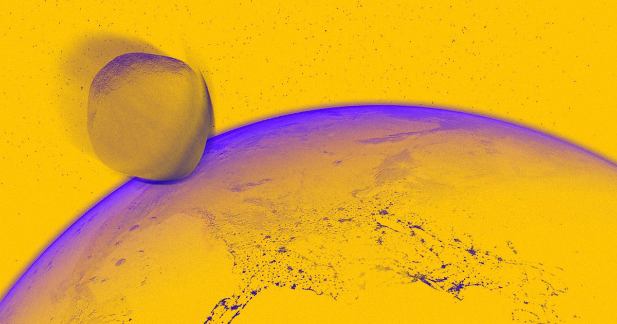 A team of astronomers at the NASA-funded Catalina Sky Survey suspect there's a small asteroid that caught itself in our planet's gravity, like a moon.