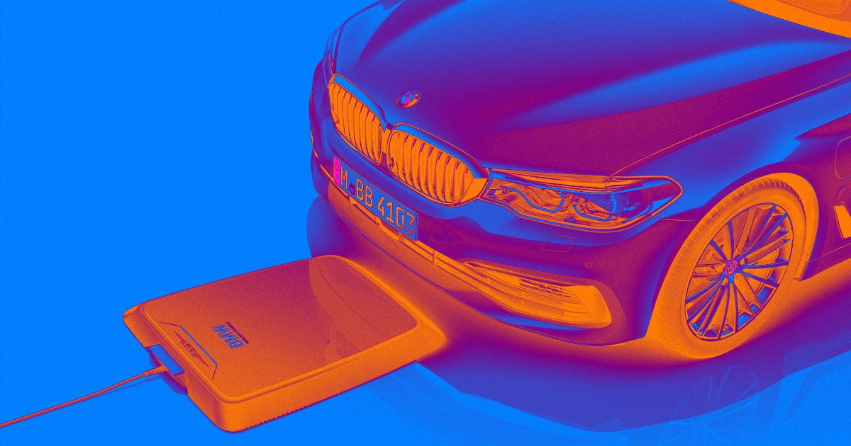 Carmakers are expected to release wireless charging pads for electric cars based on a universally agreed-upon standard as soon as this year.