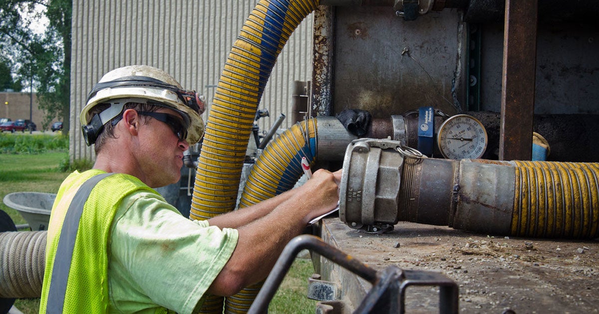 In order to track local outbreaks of the coronavirus, scientists are analyzing samples from sewers and wastewater treatment facilities.