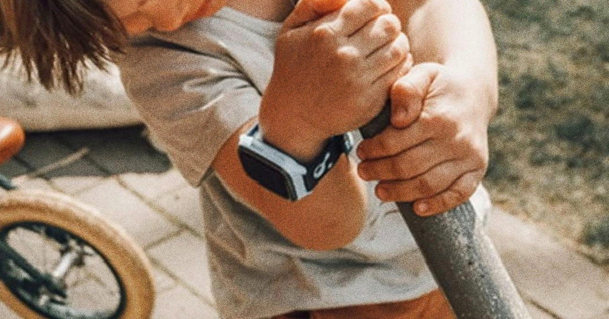 The X4, a smartwatch designed for kids, has a disturbing number of cybersecurity vulnerabilities that could put children at risk.