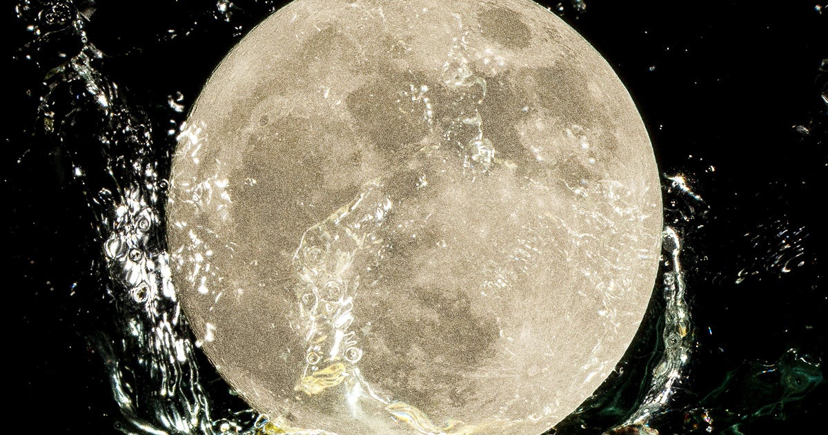 A new study suggests that the Moon's water supply is provided and repeatedly restocked by ions from the Earth's magnetic field.