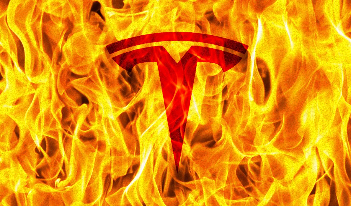 A fire broke out overnight at a construction site of Tesla's Gigafcatory in Germany. Police are now investigating whether the fire had a political motive.