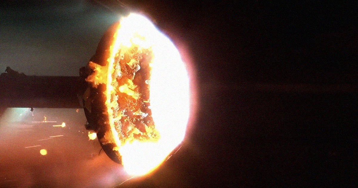 Scientists at the German Aerospace Center (DLR) simulated what happens when a satellite burns up in the Earth's atmosphere.