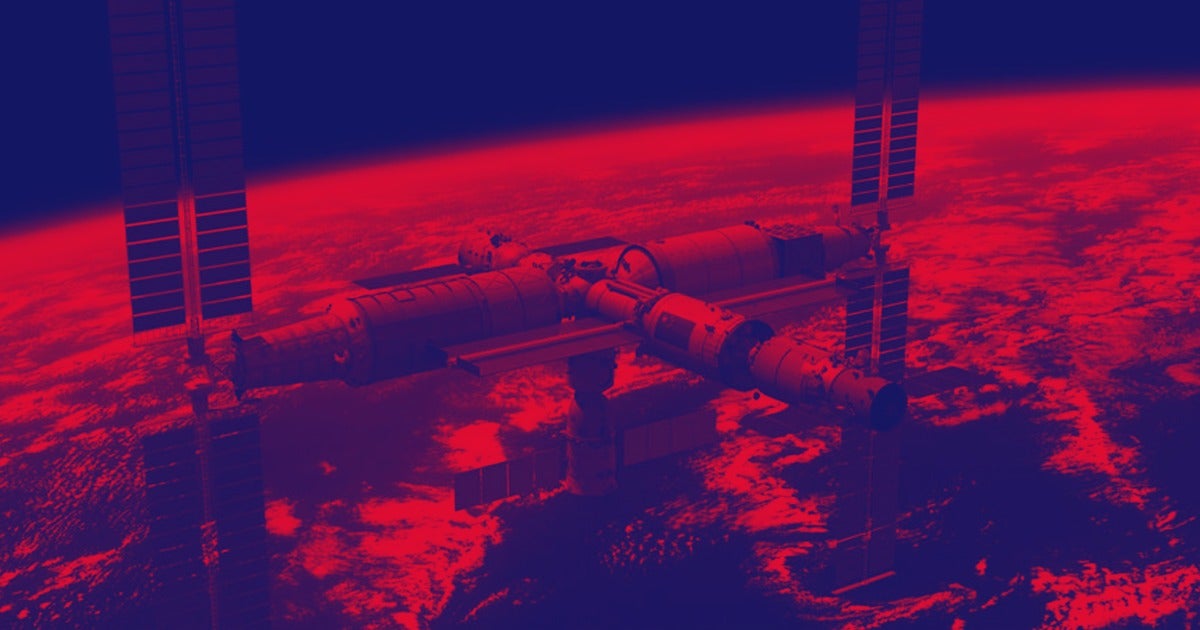 NASA has backed up their astronaut after a state-owned Russian news agency claimed that she intentionally sabotaged them during a mental breakdown,.