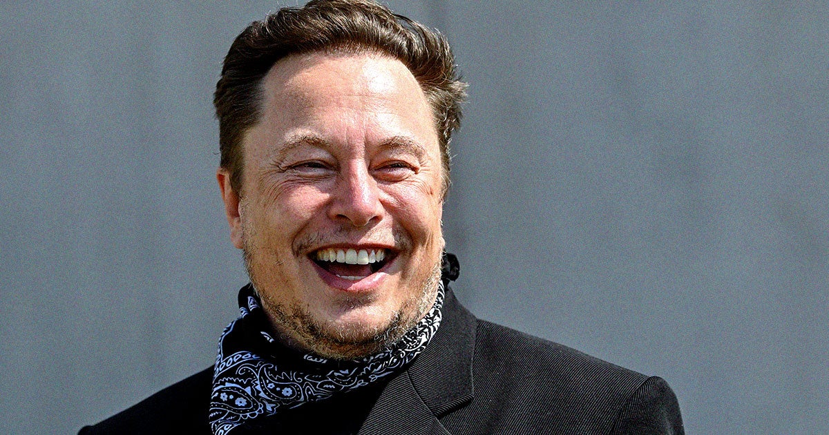 The first images of Blue Origin's rocket test tank surfaced recently, bearing a close resemblance to SpaceX's Super Heavy. Elon Musk was amused.