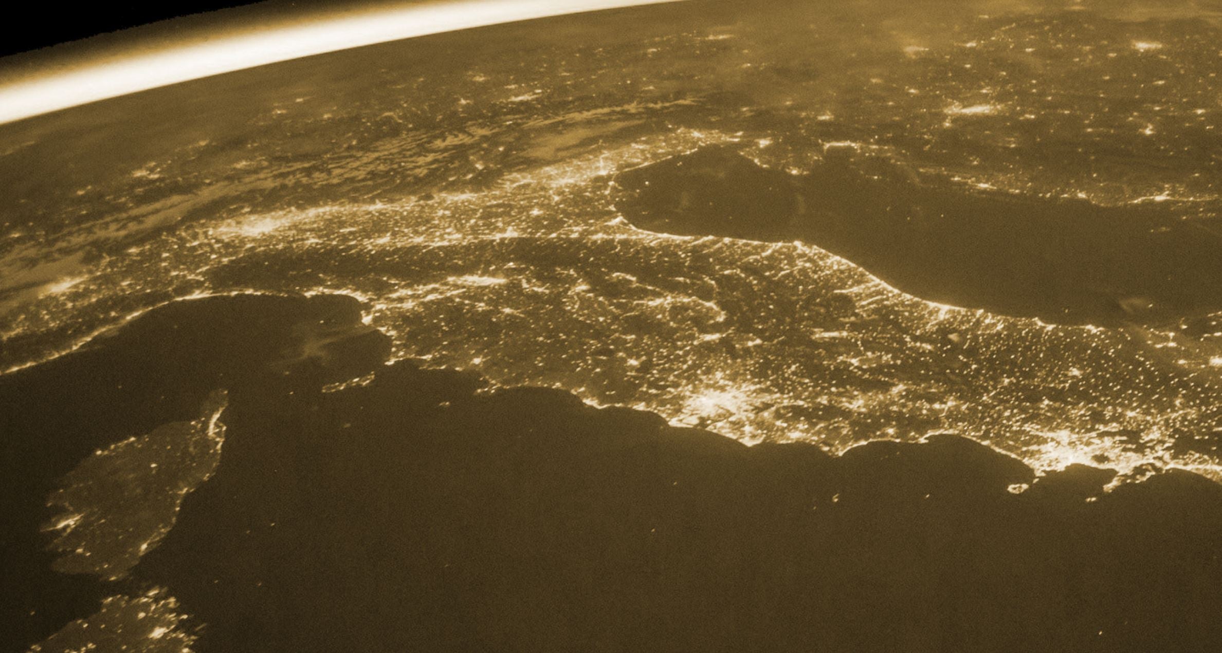 SpaceX is reportedly partnering with Canadian tech startup Geometric Energy Corporation to launch a billboard into orbit around Earth.
