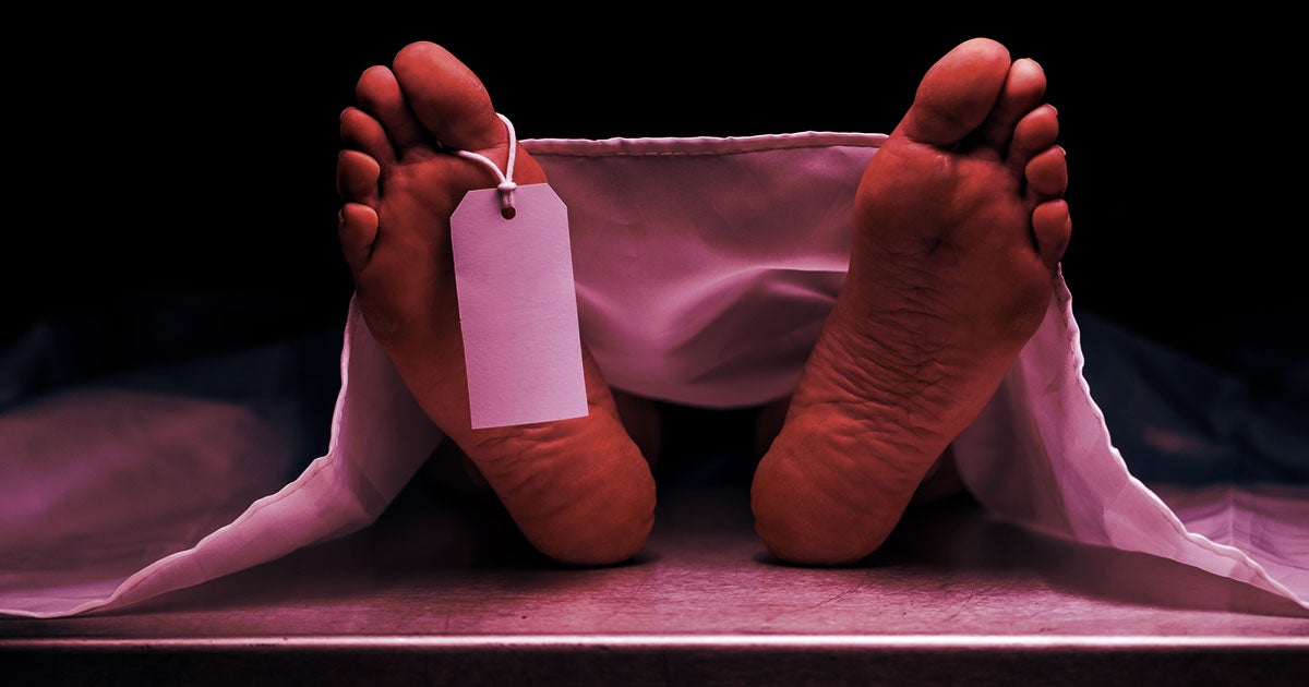A retired professor of anatomy is under fire for performing an autopsy to a live audience, with members paying up to $500 to attend the macabre event.