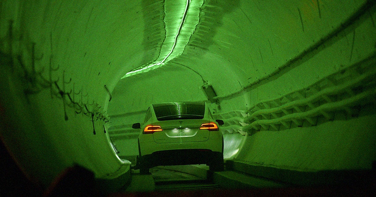 The Twitter account of the Tesla Silicon Valley Club argued in a recent tweet that moving cars underground could solve our crushing traffic congestion woes.