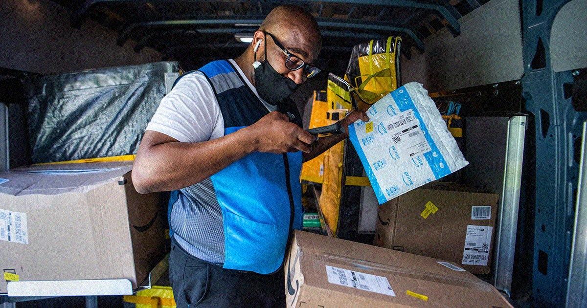 A text exchange between an Amazon driver and her managershowcase some of the chaos and gross negligence by the company during the weekend’s disaster.