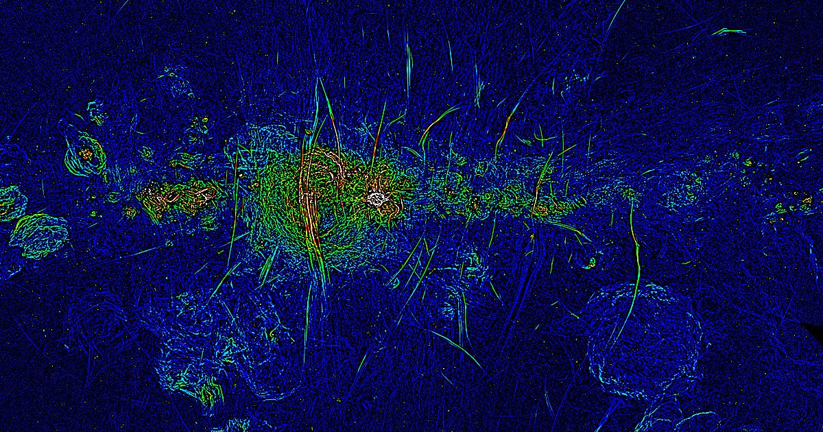 A team of astronomers was able to get a panoramic view of almost 1,000 of mysterious filaments at the center of the Milky Way.