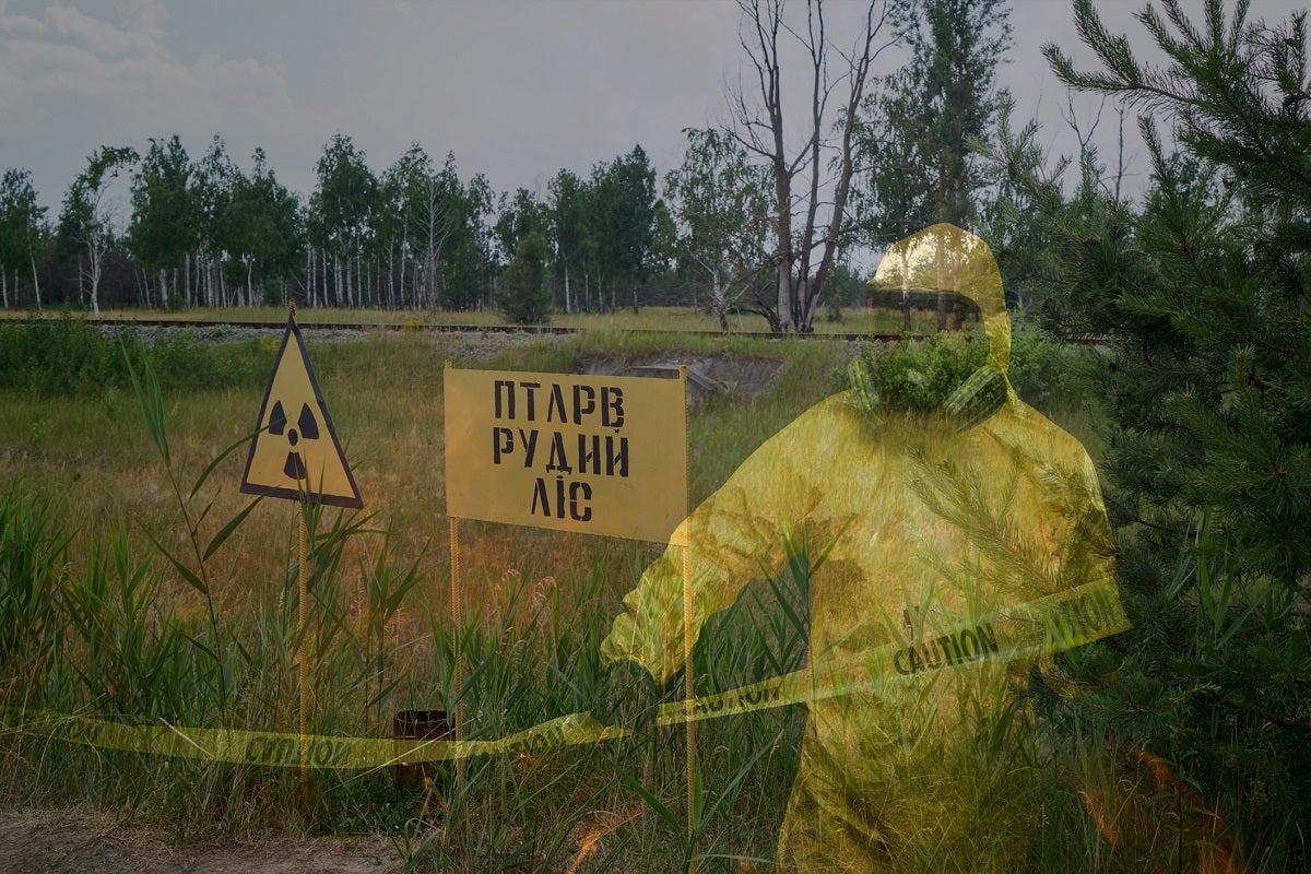 Ukraine officials are now saying that the Russian military is making a hasty retreat from Chernobyl nuclear after troops suffered radiation poisoning there.