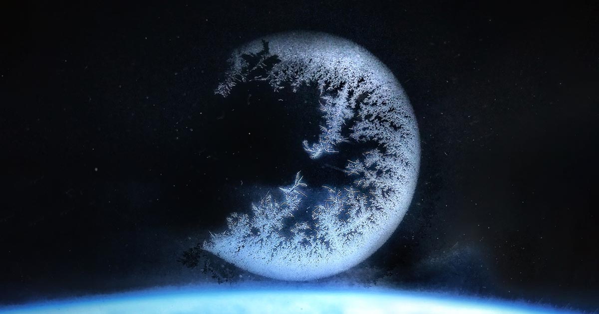 A Russian cosmonaut has shared an amazing photo of an ice formation on the windows of the International Space Station that looks a whole lot like the moon.