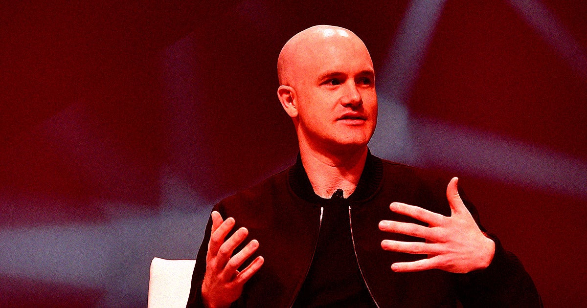 Mainstream cryptocurrency exchange Coinbase is reportedly under investigation by the Securities and Exchanges Commission, Bloomberg reports.