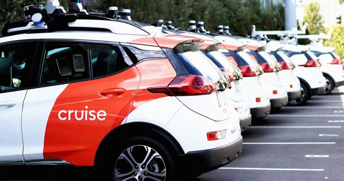 A group of Cruise robotaxis shut down simultaneously on a San Francisco street on Tuesday night — a mere week after Cruise officially launched the service.
