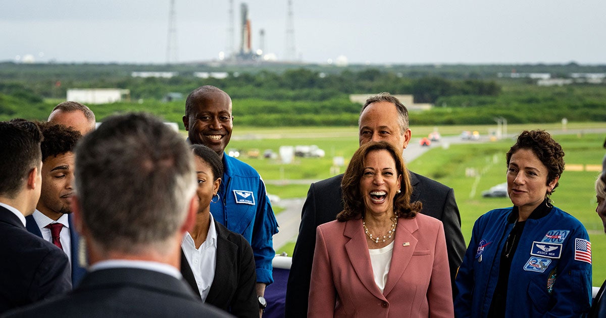 A former NASA scientist is once again throwing shade on his former employer for its bizarre National Space Council "photo ops."