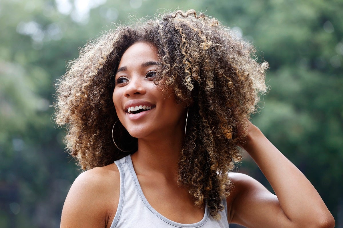Single life can be amazing — and scientists may have just discovered exactly why that is. Spoiler alert? It has a lot to do with you-time.
