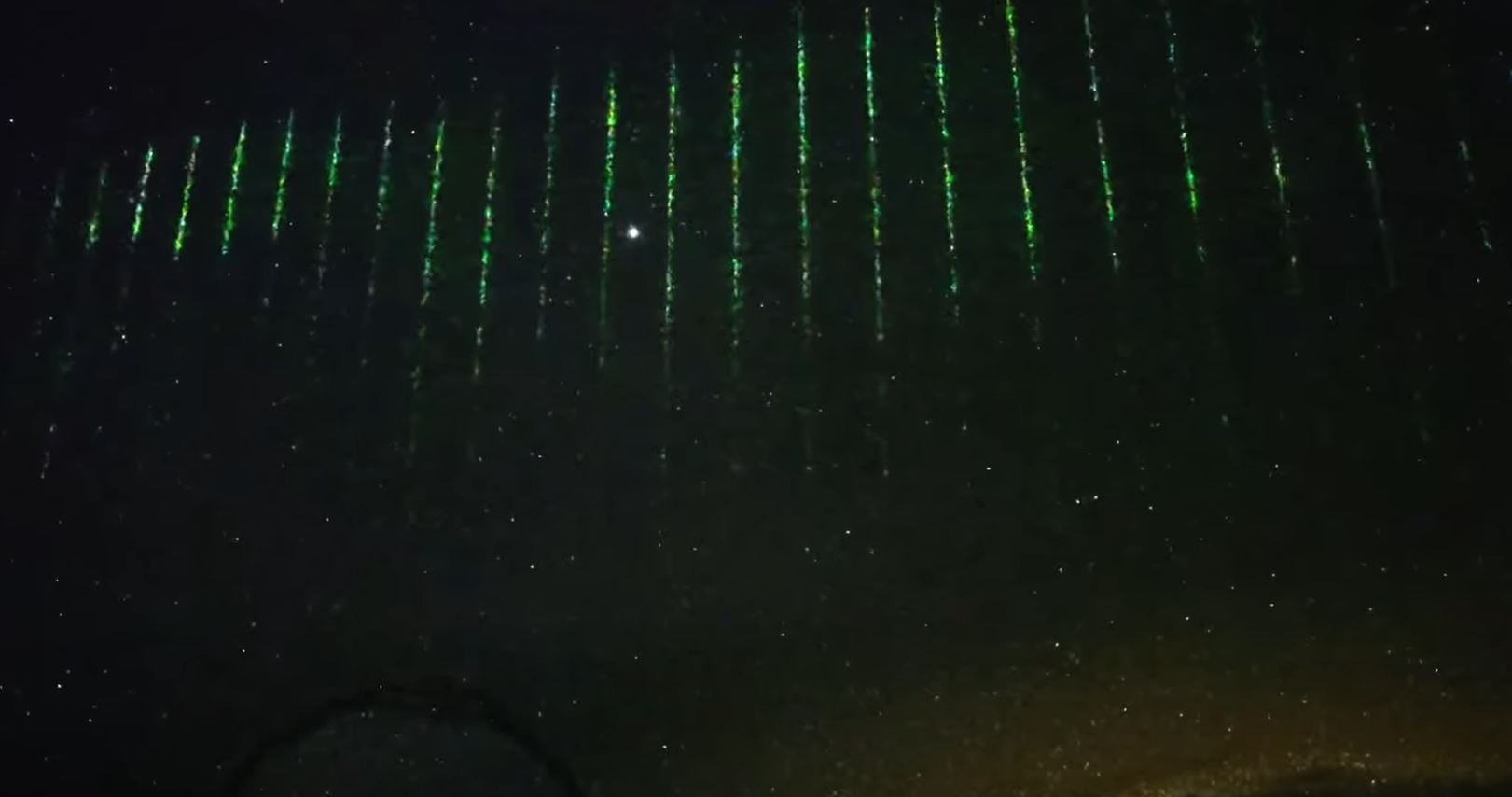 Hawaii's Big Island was treated to a light show of space lasers — but luckily, it wasn't aliens that put on the stunning spectacle.