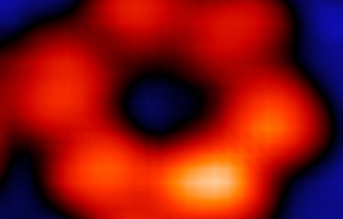 By using X-rays, scientists can more precisely detect and measure atoms in ways that other imaging techniques can't on their own.