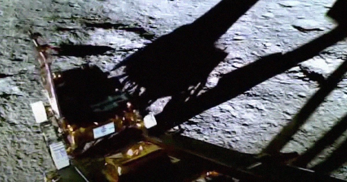A fascinating new video released by the Indian space agency show the country's lunar lander rolling down to the surface.