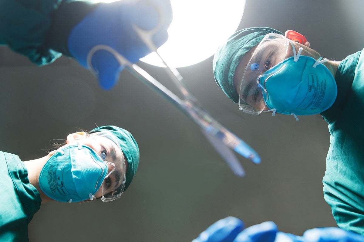 A woman's doctors found a surgical instrument the size of a dinner plate inside her abdomen a whopping 18 months after she'd had surgery. 
