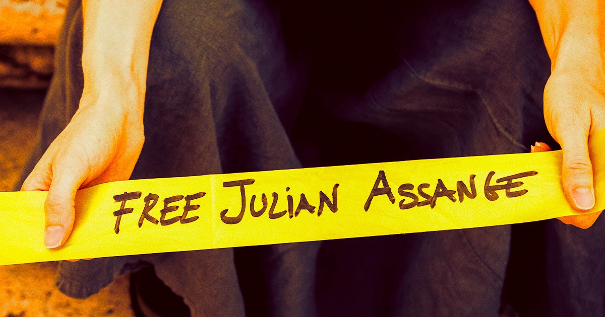 A Russian artist is threatening to destroy $45 million worth of art work if Wikileaks founder Julian Assange dies in prison.