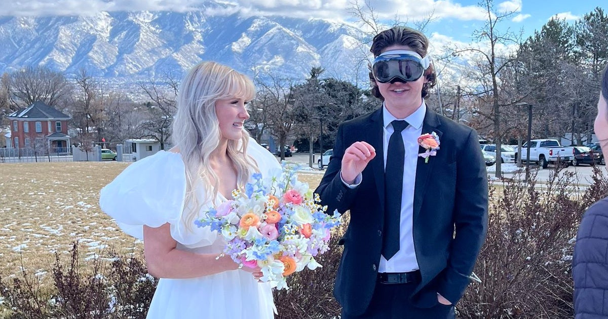 Yes, software developer Jacob Wright wore his Vision Pro headset for a few wedding photos. No, he didn't wear it during the ceremony.