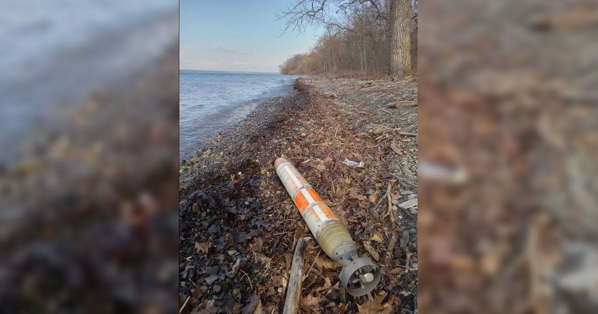 A man discovered a torpedo-shaped object that had some "unsettling" blinking light. It turned out to be a training device for the Navy.