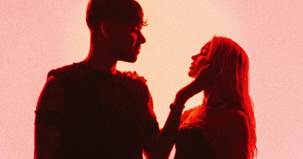 Grimes has a new boyfriend. T-minus how many days until her ex-boyfriend Elon Musk makes like a SpaceX Starship rocket and simply explodes?