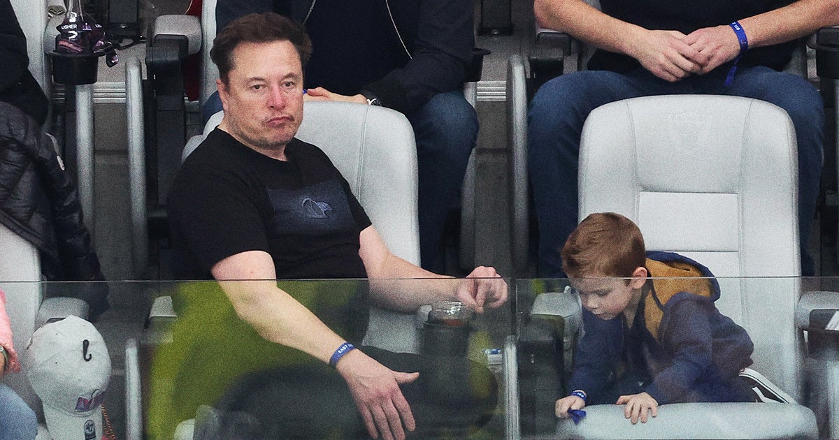 Elon Musk appears to have once again unfollowed ex-girlfriend Claire "Grimes" Boucher, who recently went public with her new boyfriend.