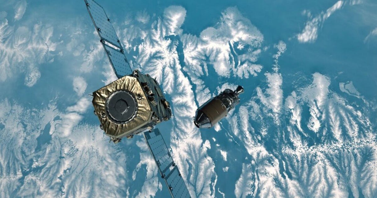 A Japanese spacecraft claims to have rendezvoused with a three-ton piece of rocket debris in a high-stakes flight, the BBC reports.