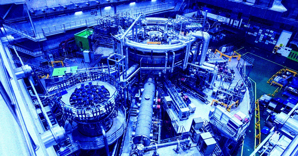 South Korean researchers have maintained plasma temperatures of 100 million degrees Celsius for 48 seconds inside a tokamak fusion reactor.