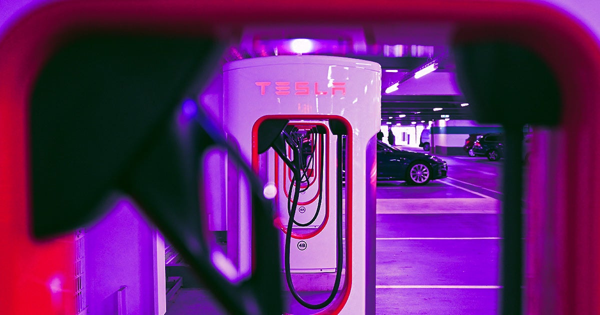 Tesla is preparing to introduce FSD to the Chinese market and considering turning it into a monthly subscription.